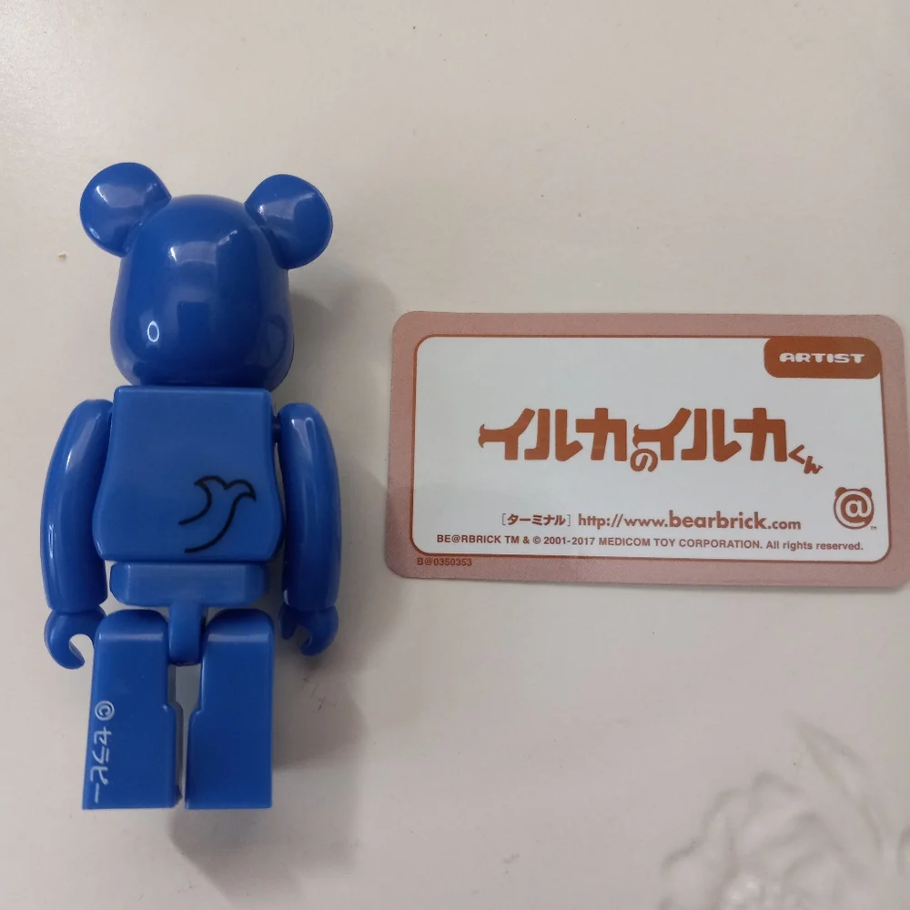 Medicom Toy Bearbrick Series 35 Artist Dolphin Kun 100% Figure